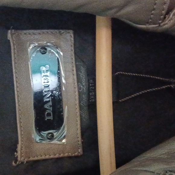 NWOT quilted Italian leather jacket - Picture 3 of 11